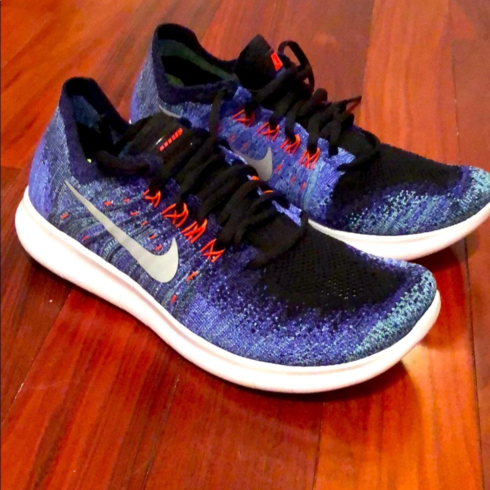Women’s Nike RN Flyknit